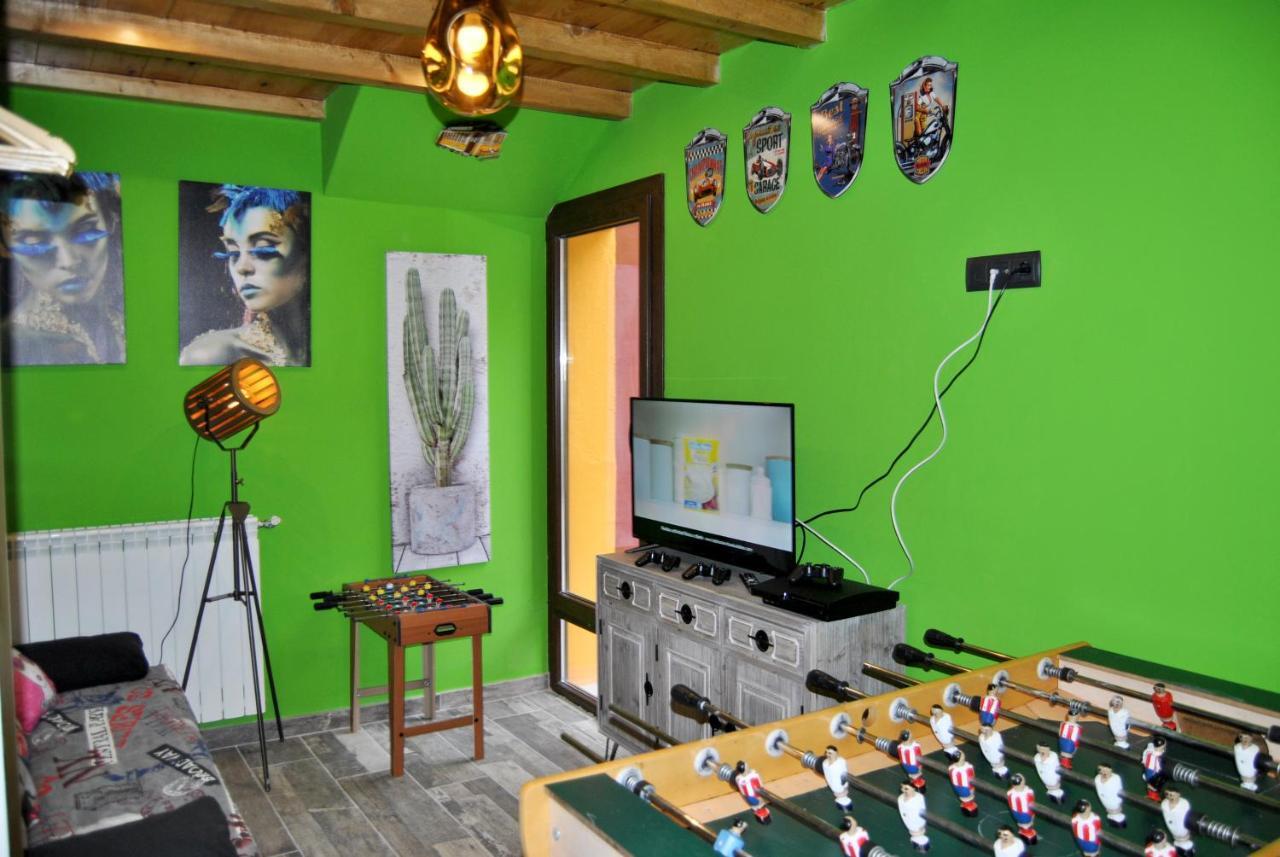 Complejo Casas Rurales Mansiones Y Villas Deluxe Collado Mediano Exteriör bild