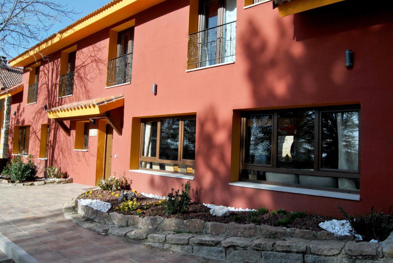 Complejo Casas Rurales Mansiones Y Villas Deluxe Collado Mediano Exteriör bild