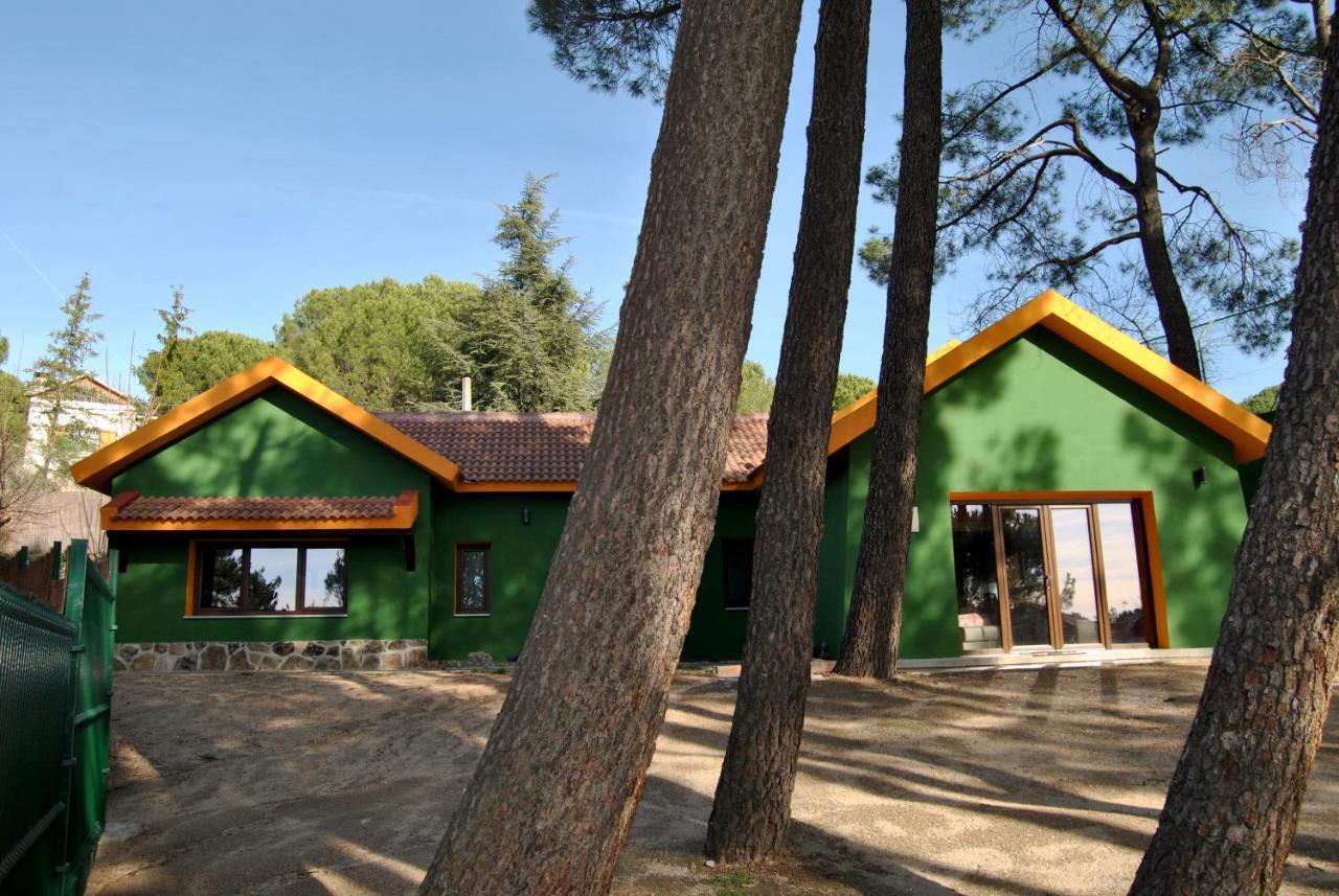 Complejo Casas Rurales Mansiones Y Villas Deluxe Collado Mediano Exteriör bild