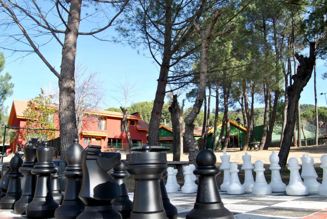 Complejo Casas Rurales Mansiones Y Villas Deluxe Collado Mediano Exteriör bild