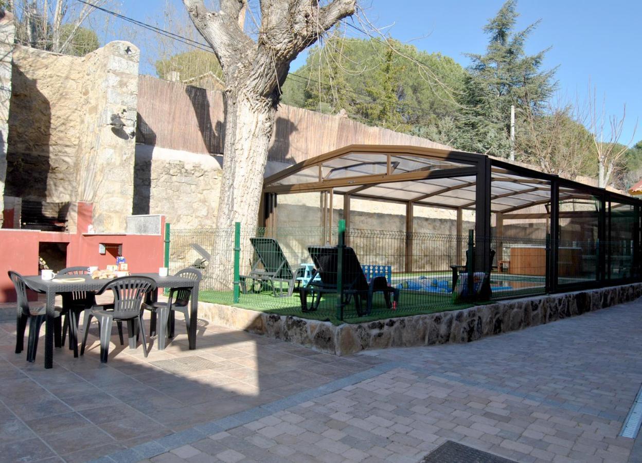 Complejo Casas Rurales Mansiones Y Villas Deluxe Collado Mediano Exteriör bild
